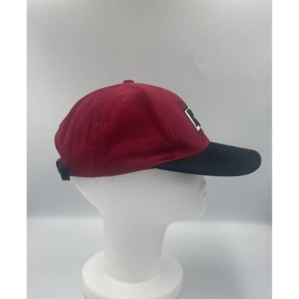 Hard Rock Cafe Berlin Hat Cap Strap Back Red Black Embroidered Rock n Roll Mens